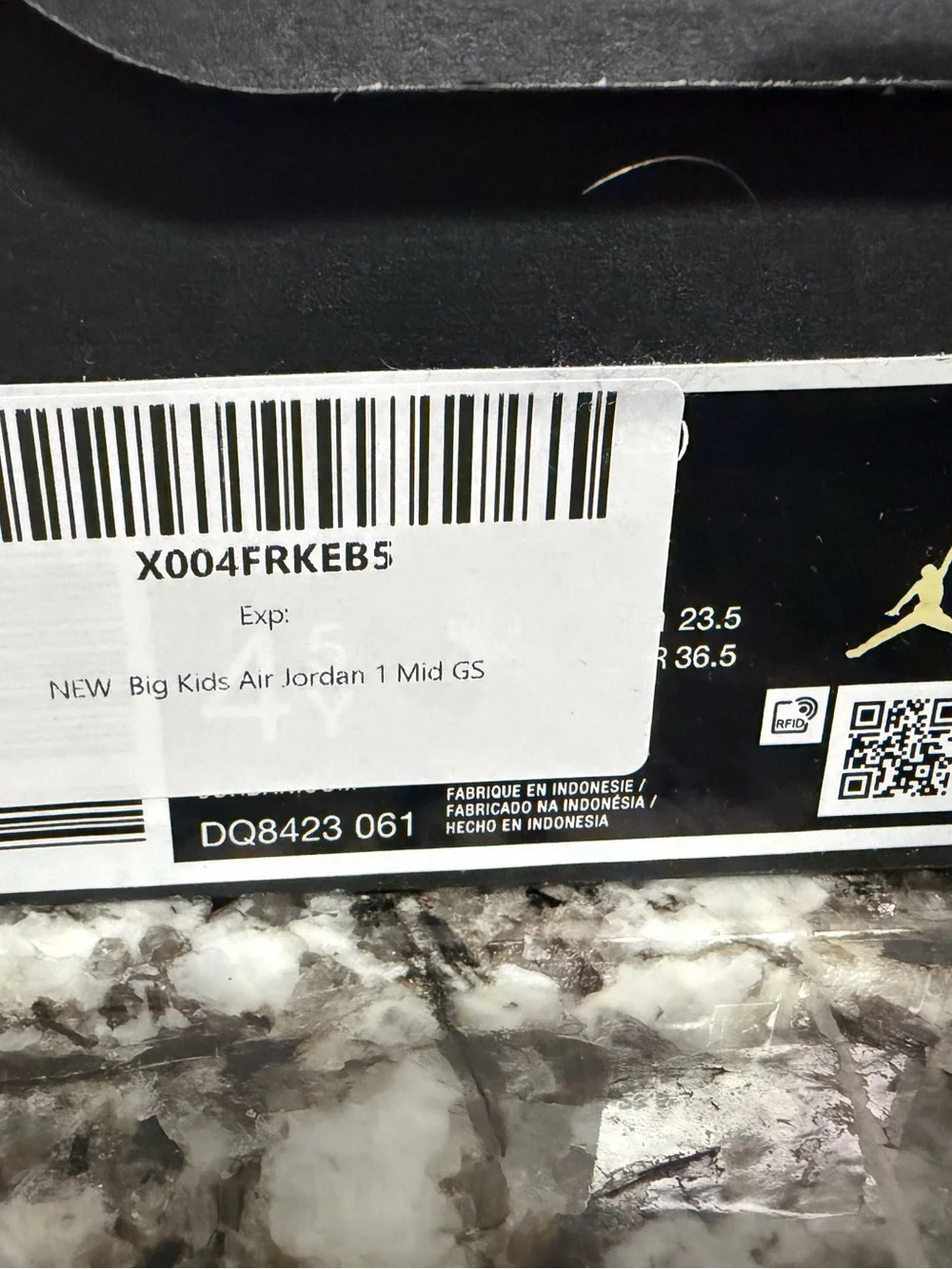 Nike Air Jordans - Picture 2 of 11